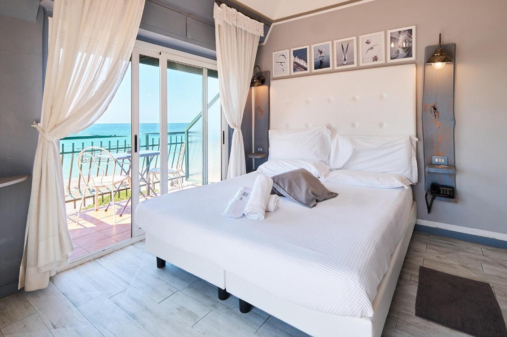קיאברי Hotel Zia Piera מראה חיצוני תמונה