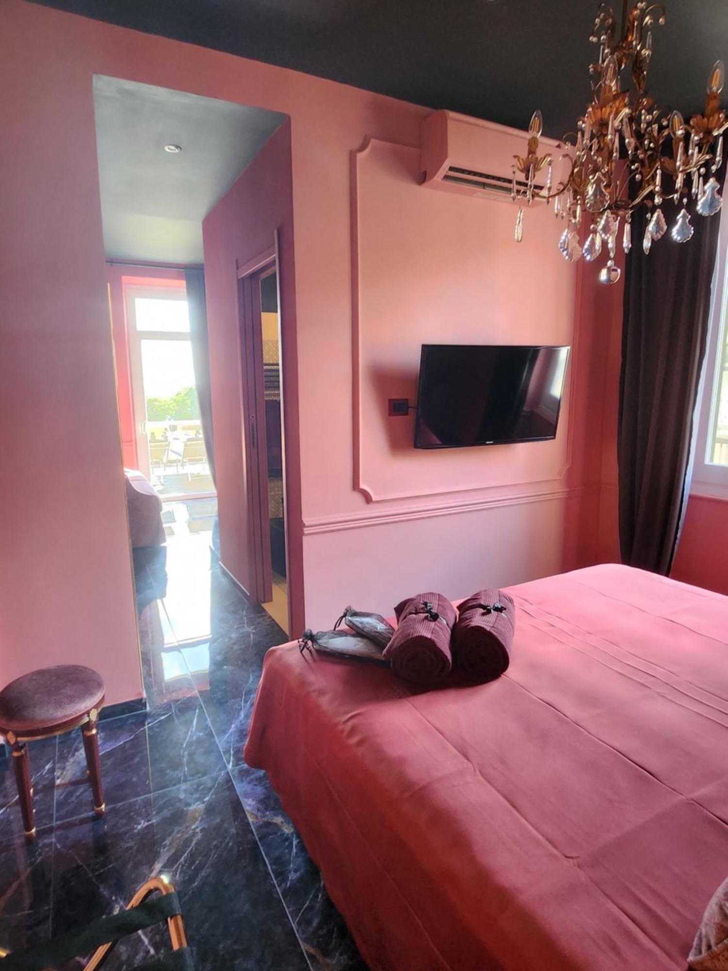 קיאברי Hotel Zia Piera מראה חיצוני תמונה